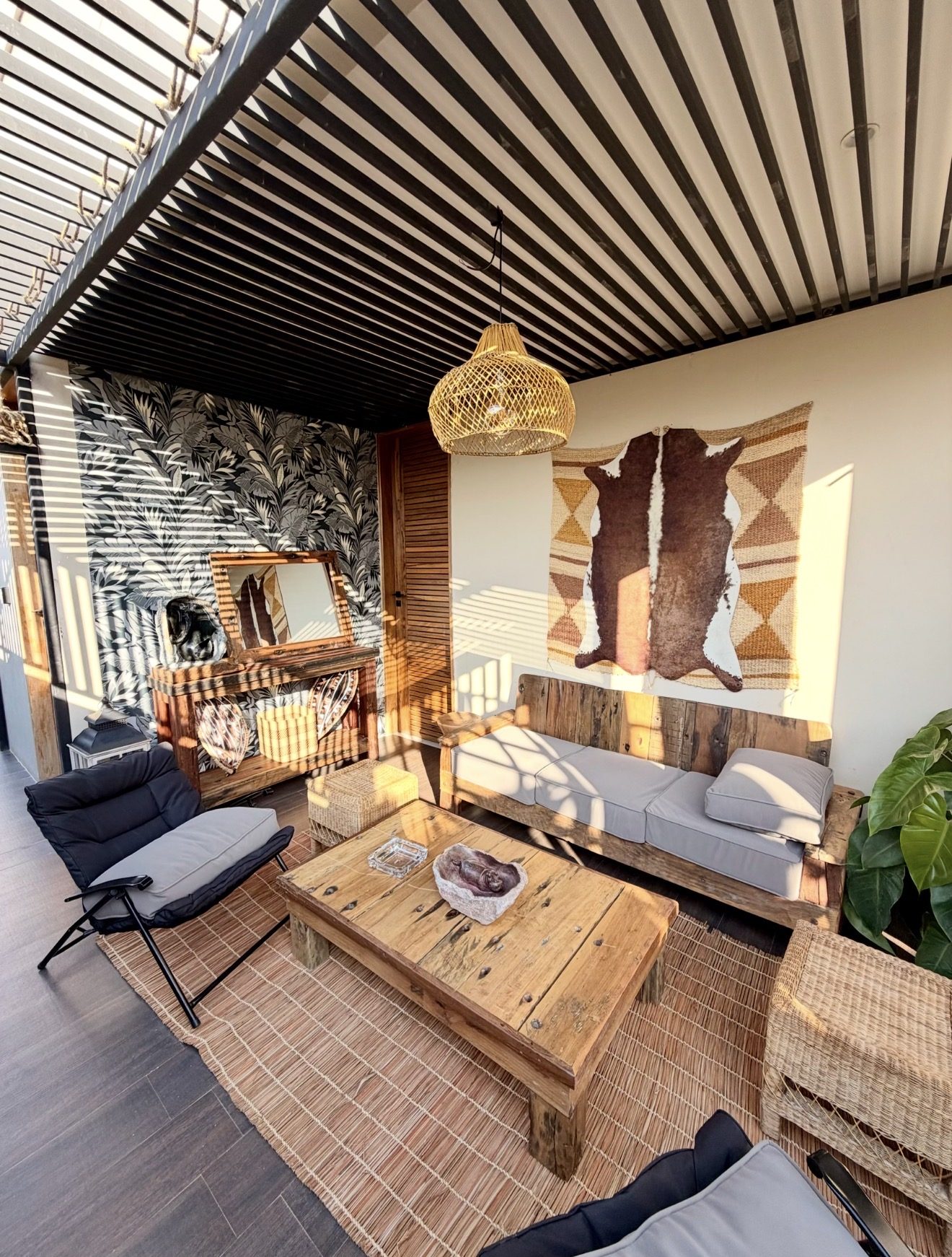 Family House at Blackcode Residence